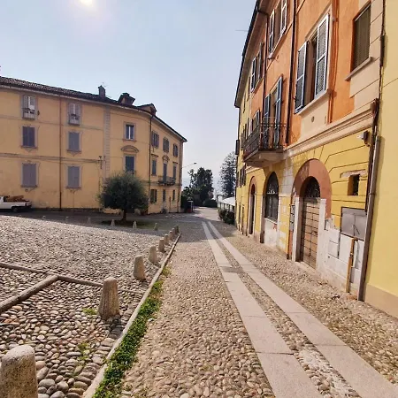 San Leonardo Apartment *